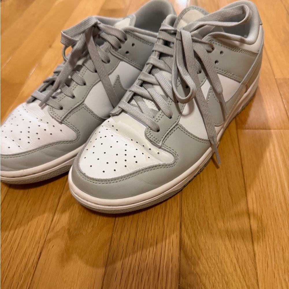 Nike Light Gray and White Dunks size 7 - Picture 6 of 8